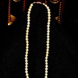 18" Cultured Freshwater 7mm Pearl Strand Necklace with 14K Gold clasp